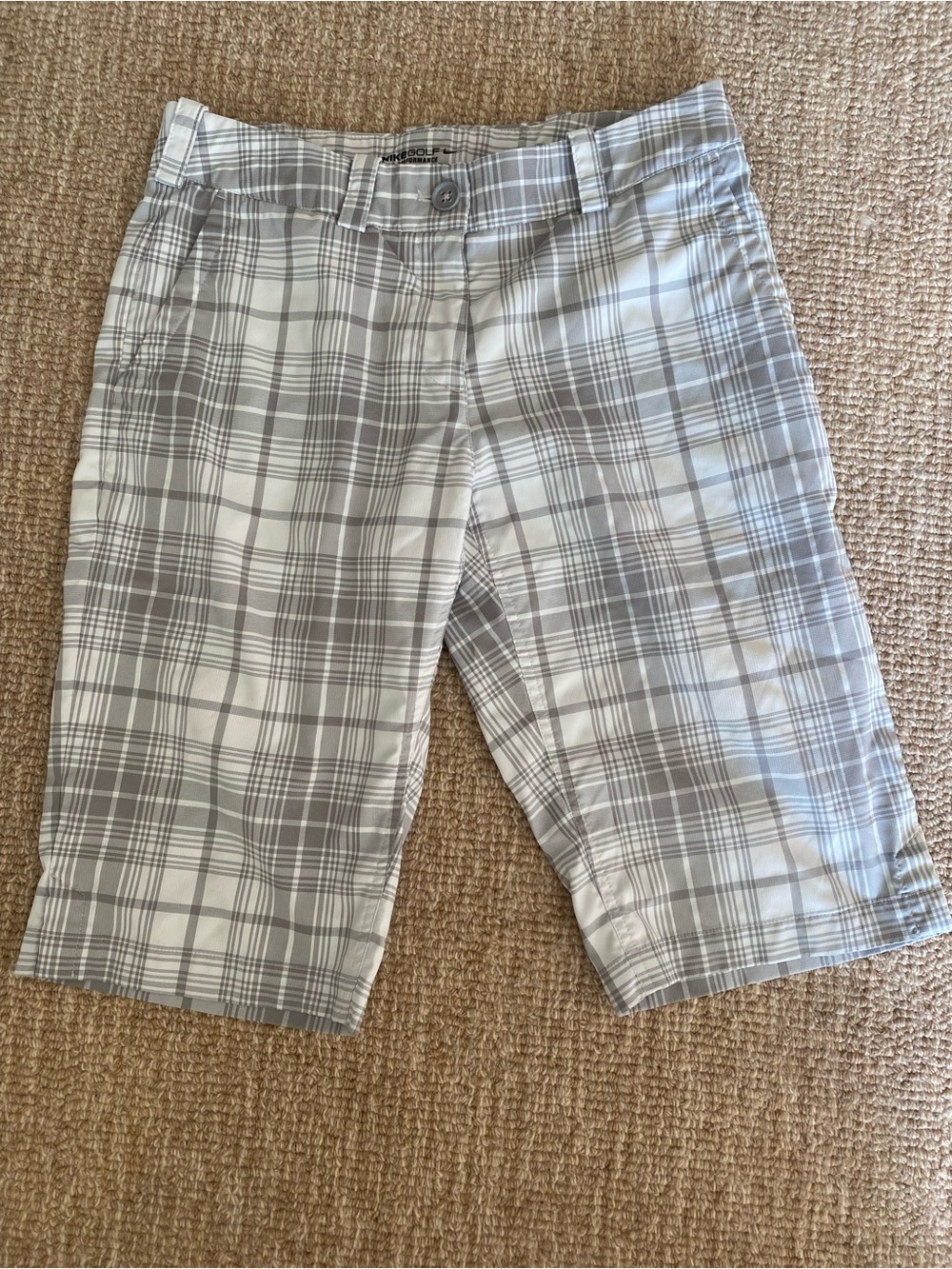 Nike Dri-Fit Woman’s Golf Gray Plaid Flat-Front Shorts